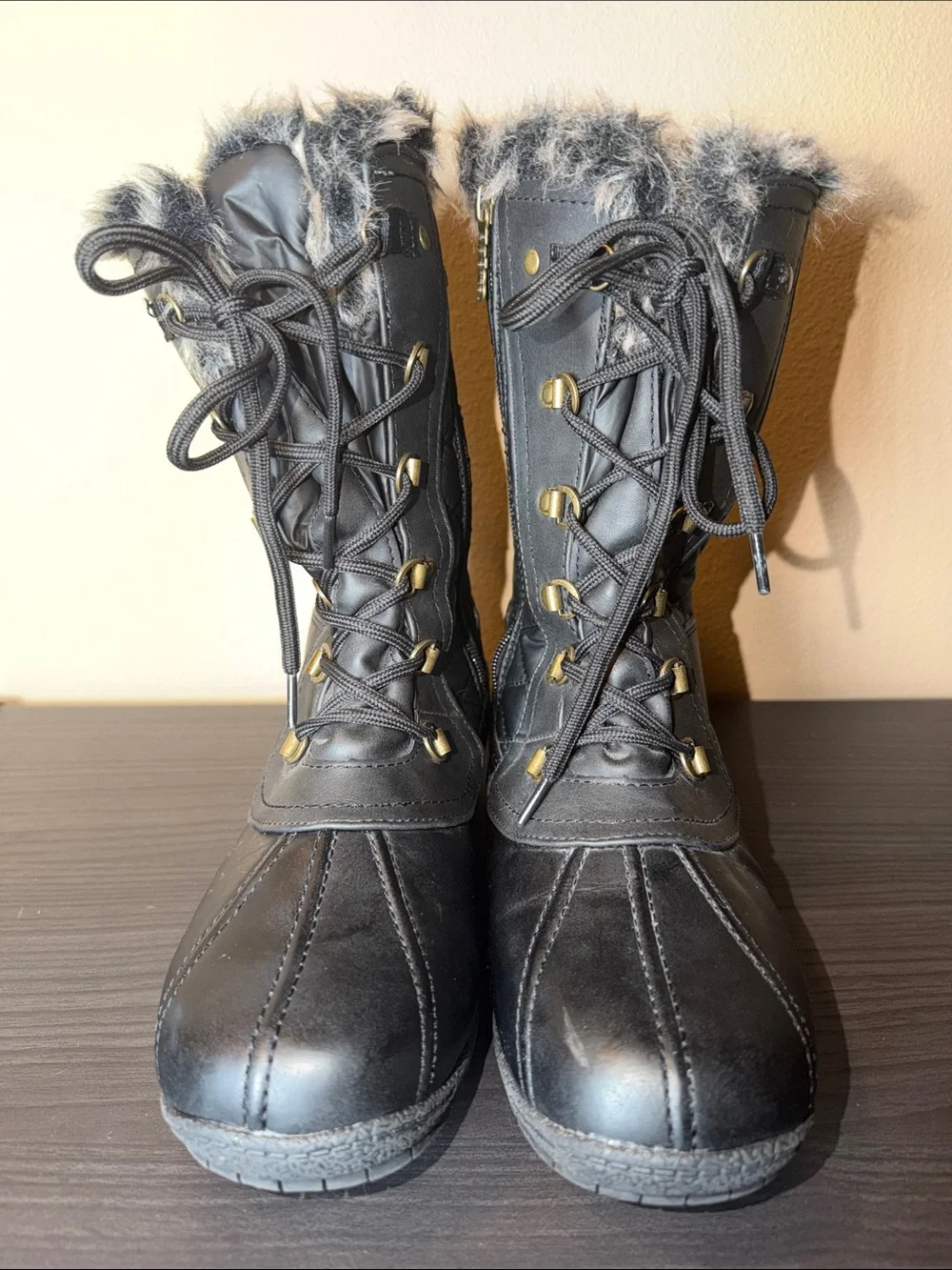 Sporto Women's Black Winter Duck Boots Size 8.5 Faux Fur Trim Laced